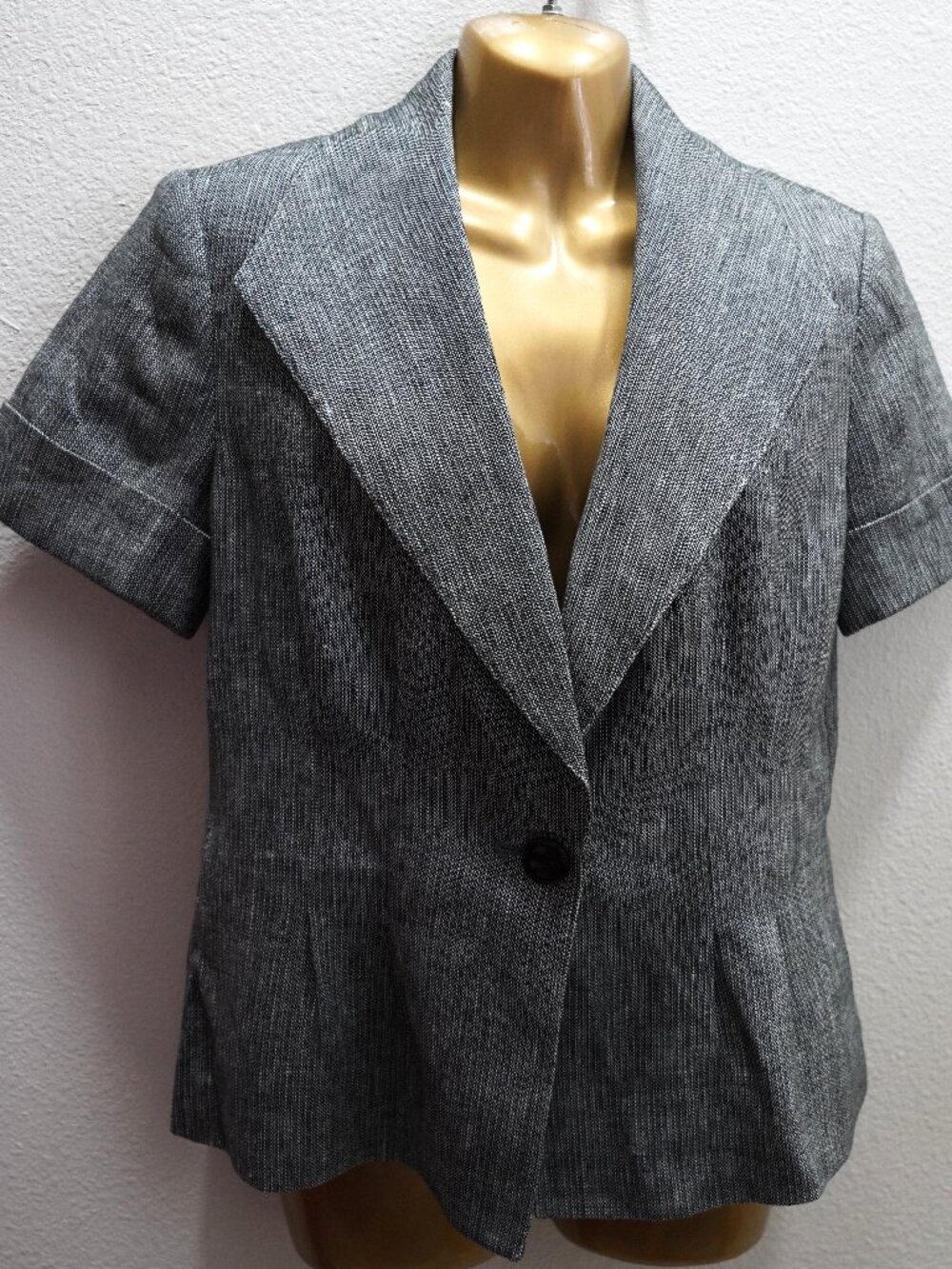 White House Black Market Tweed Short Sleeve Blazer Jacket size 8  NWT
